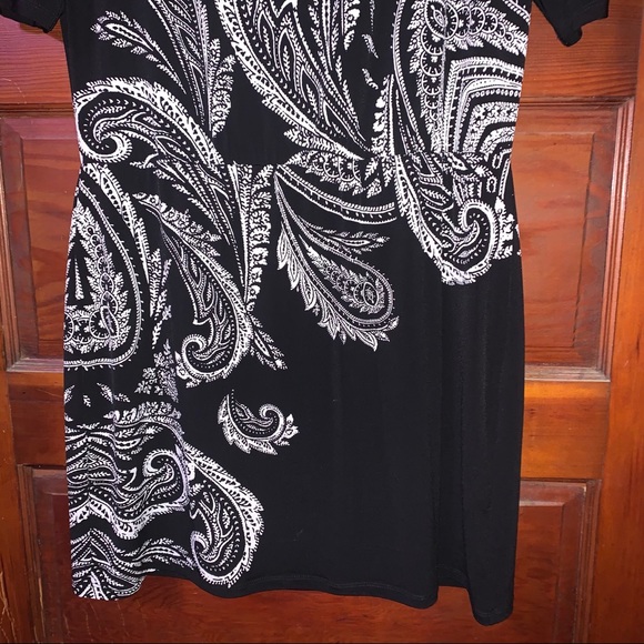 Dress - Picture 2 of 4